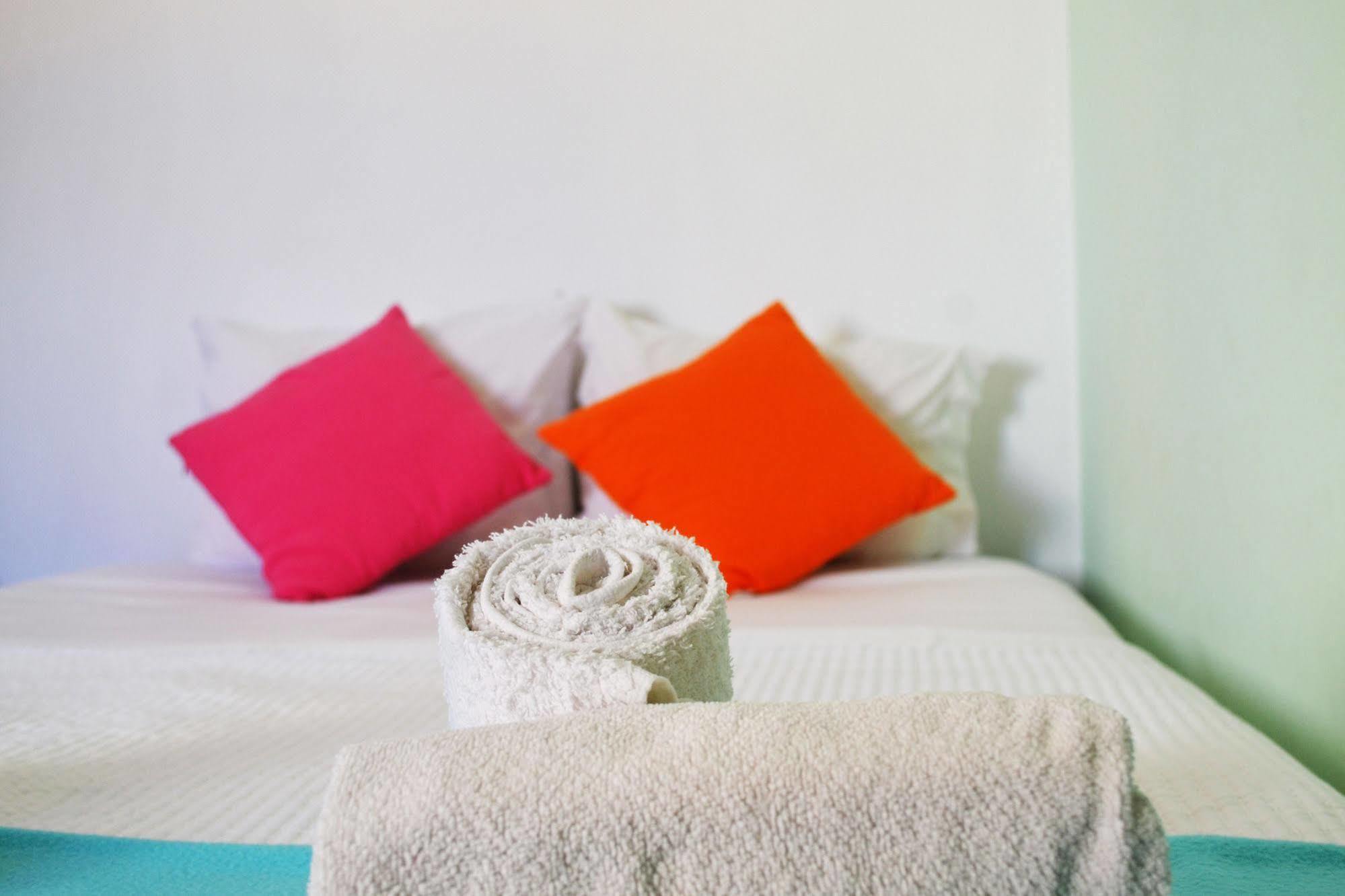 Hostel Ria Alvor *