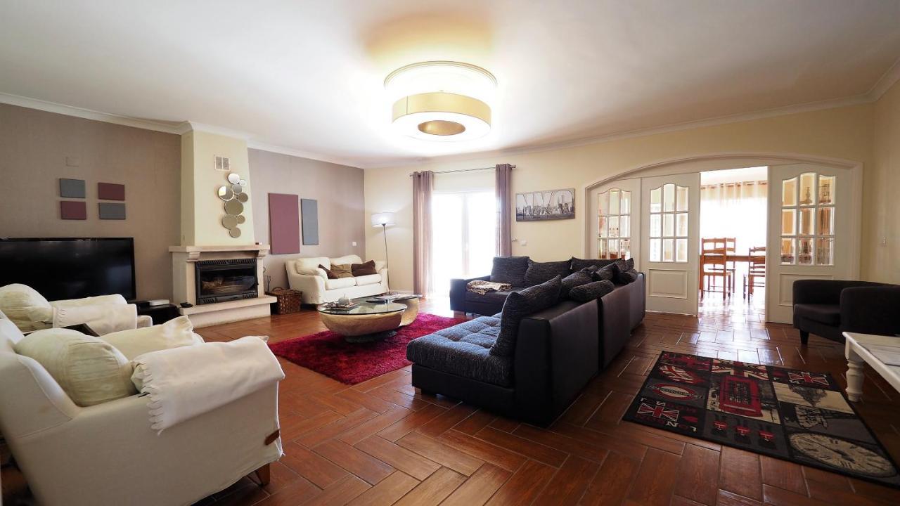 Lounge 2*