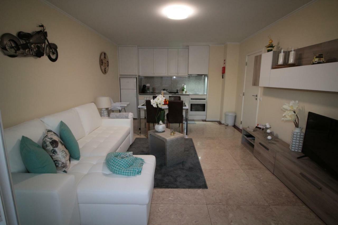 Rocha Varandas Lotus Apartment