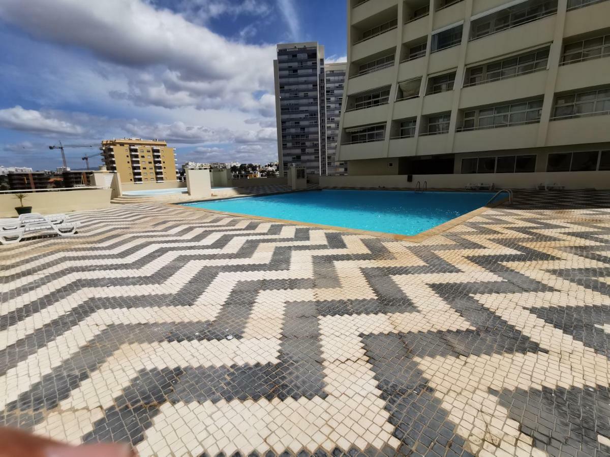 Rocha Varandas Lotus Apartment