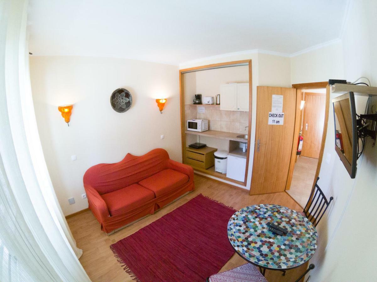Seventies Cheap And Chic 3* Lagos