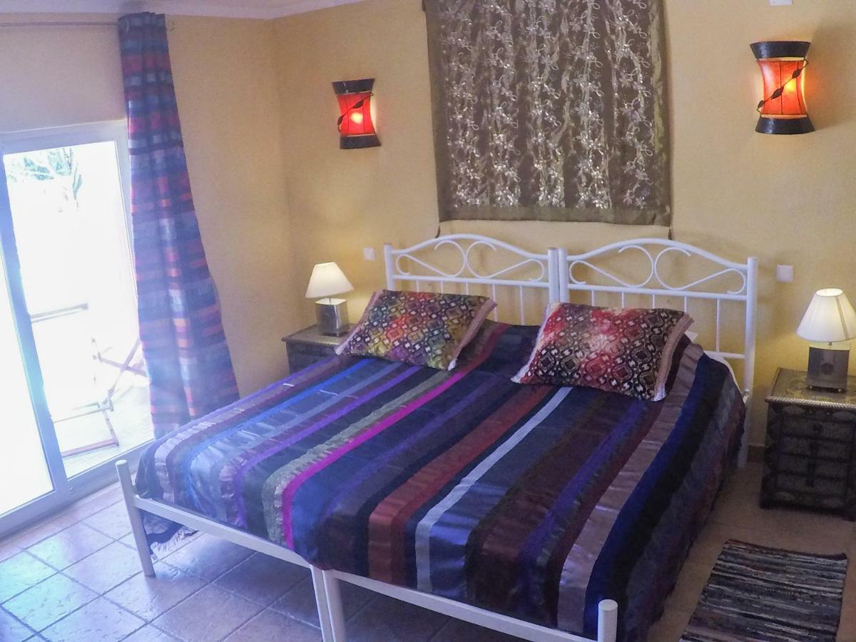 Seventies Cheap And Chic Guest house