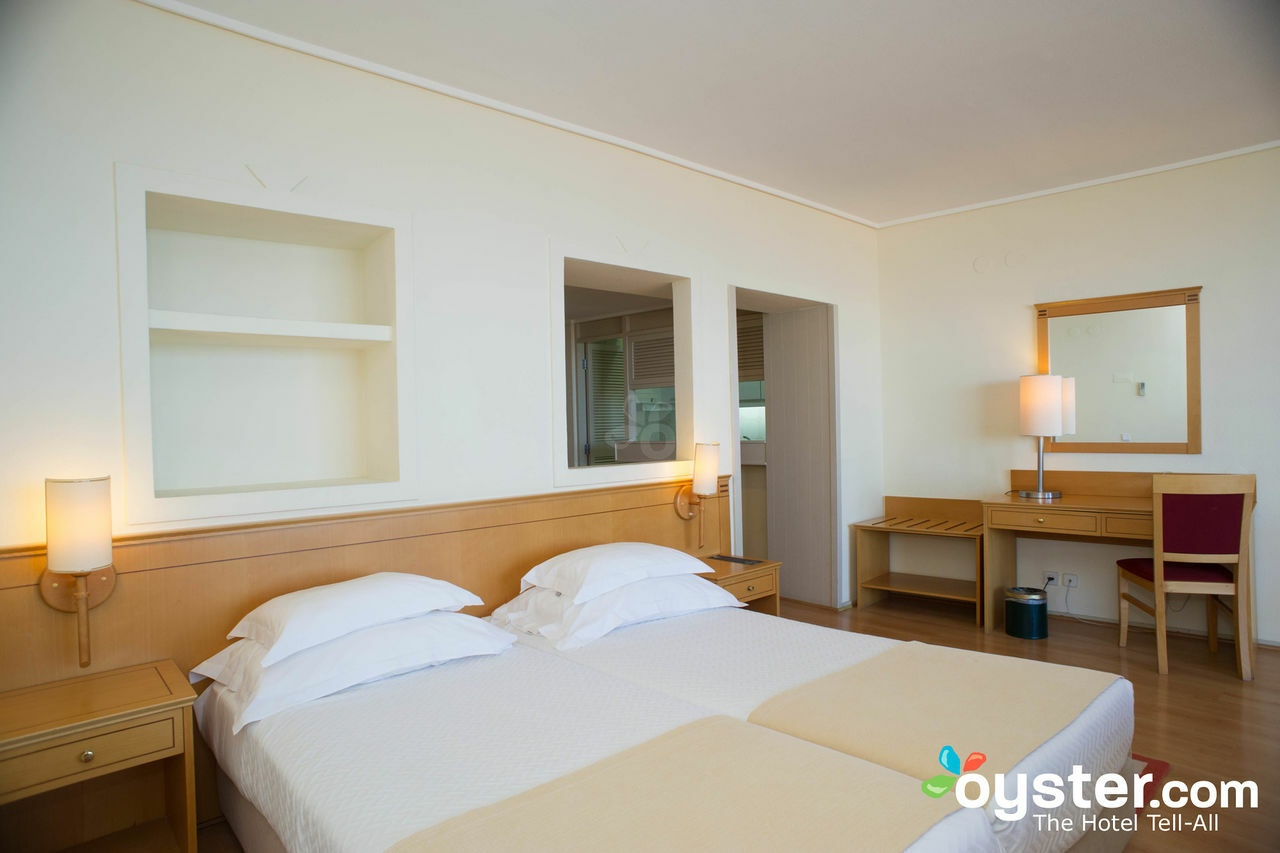 Gale Ampalius Hotel 4*