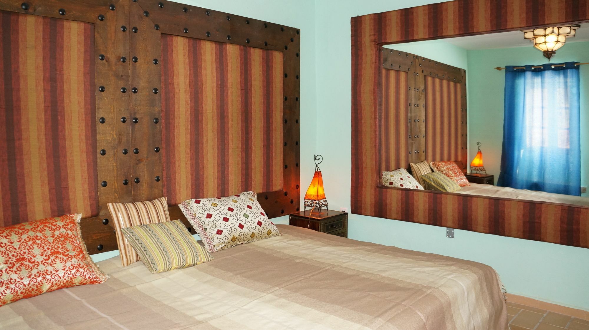 Seventies Cheap And Chic 3* Lagos
