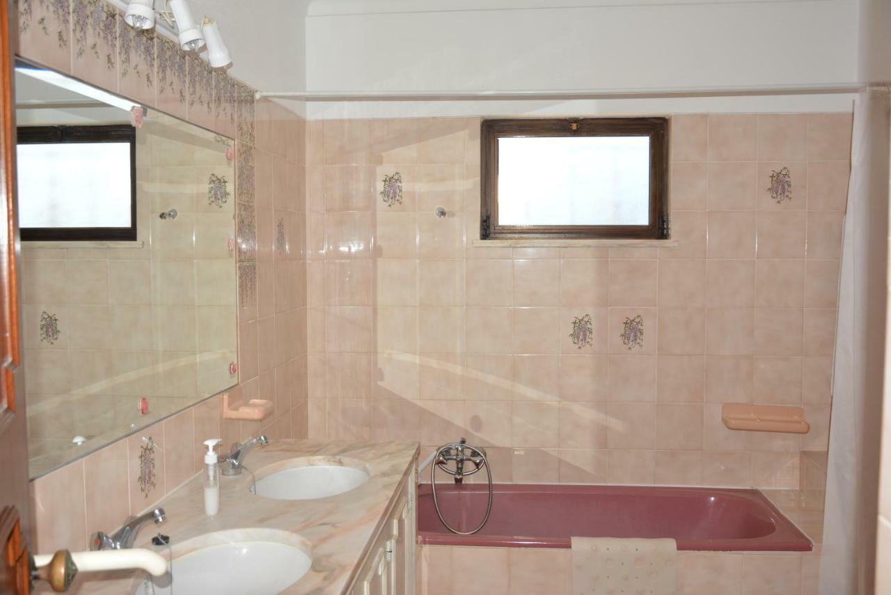 Villa Paraiso - 4 Bedrooms And Pool Albufeira