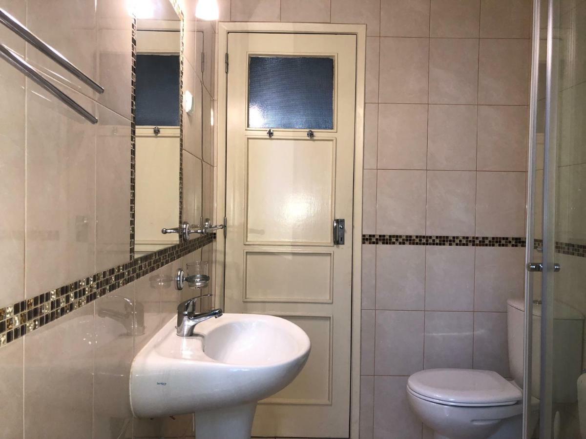 Olinda's One Bedroom In Center Apartment