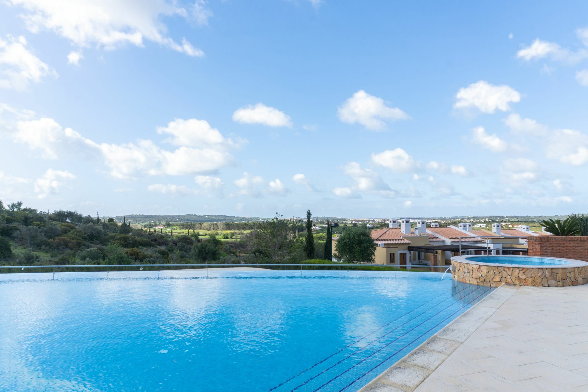 Vale Da Ribeira Residences Resort 4*