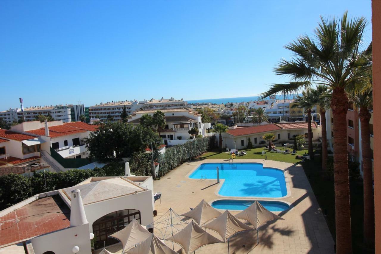 Main Avenue Albufeira, Walk To Beach, Old Town, Shooping, Location