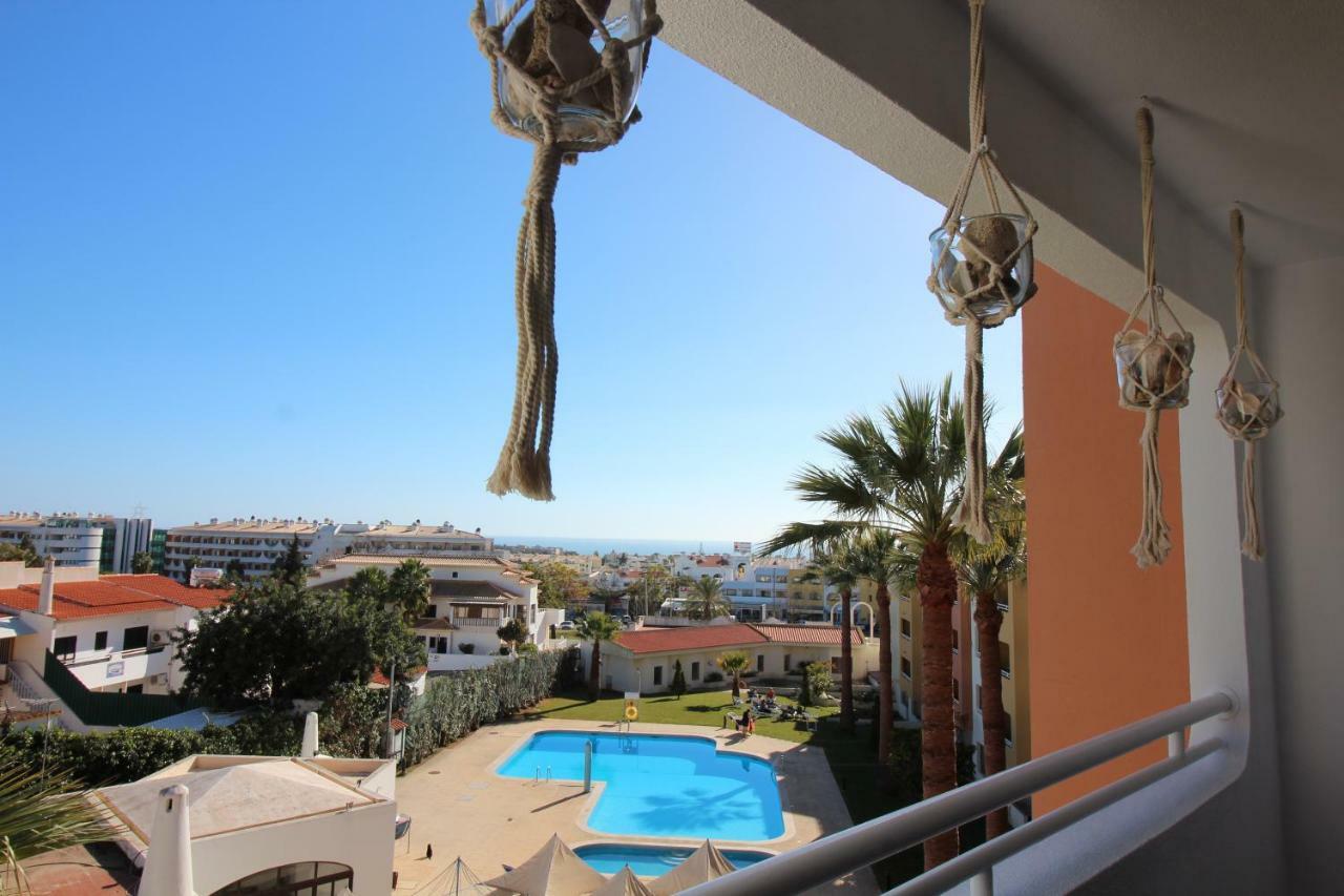 Main Avenue Albufeira, Walk To Beach, Old Town, Shooping, Location