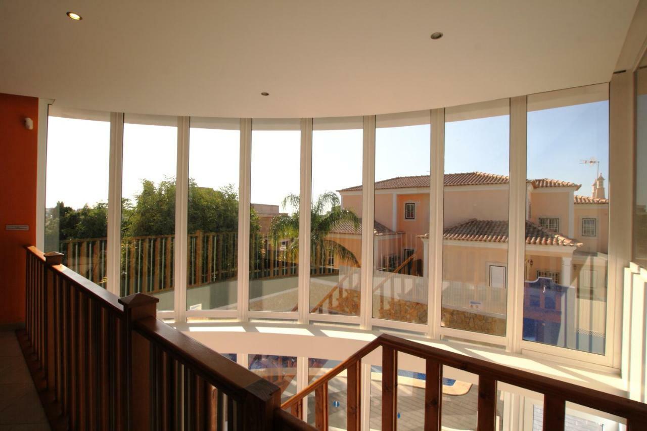 Villa Full Private 300sqm Jacuzzi Heated Pool Ideal & Quiet Location
