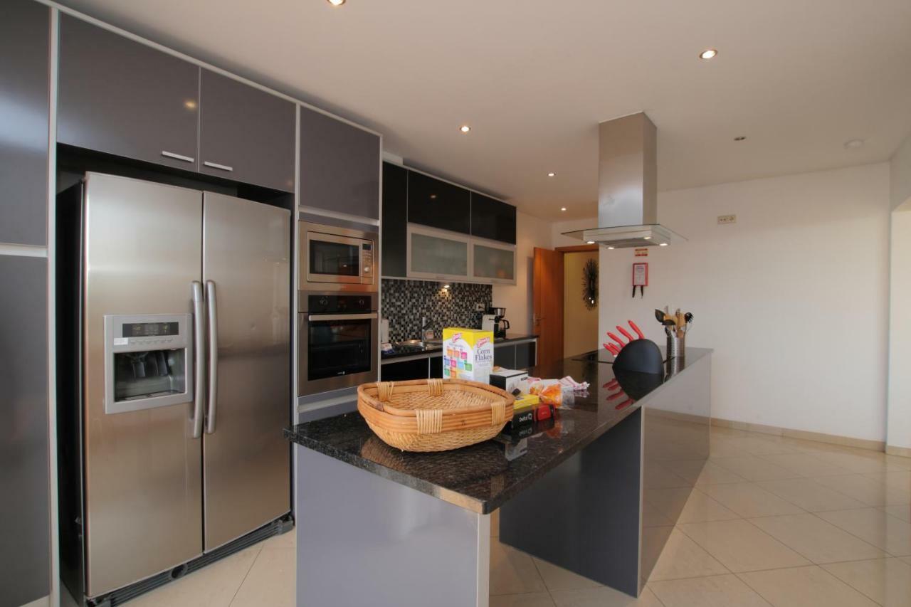 Full Private 300sqm Jacuzzi Heated Pool Ideal & Quiet Location *