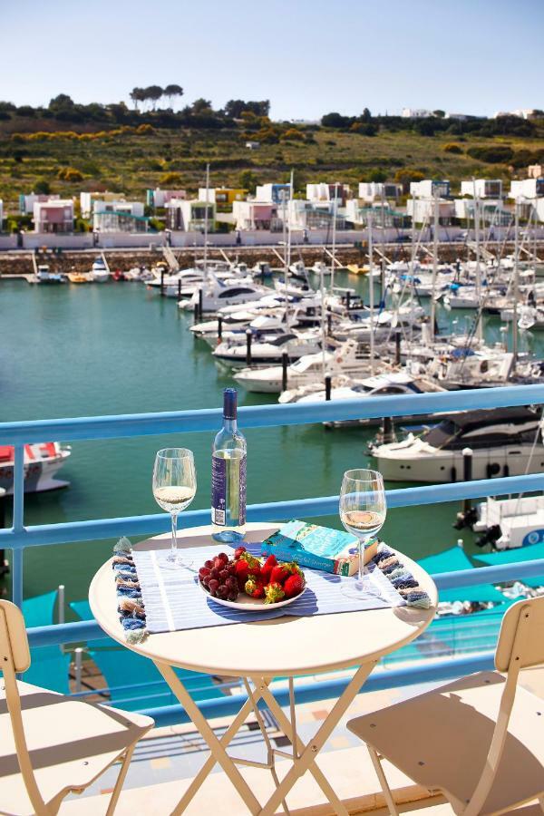 Casas Barulho Marina Apartment *