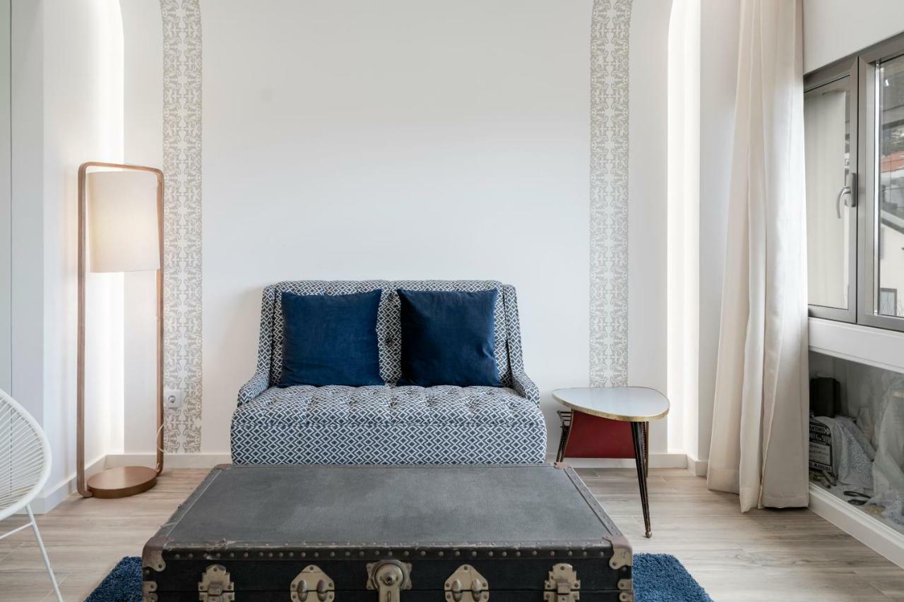 Guest house Drapes Design By An Island