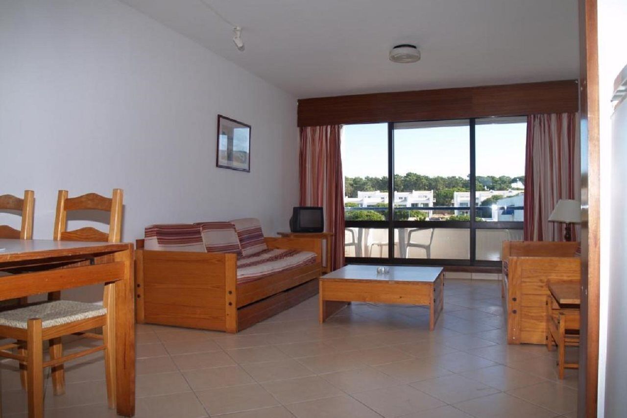Parque Mourabel, Oasis Village & Pe Do 3*