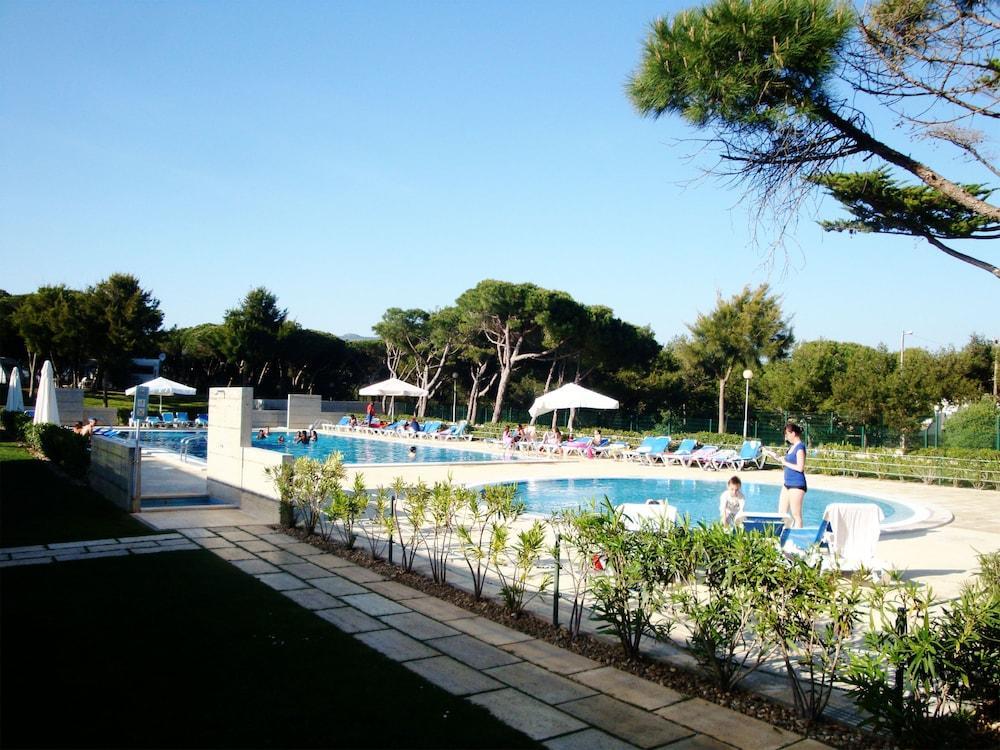 Parque De Campismo Orbitur Guincho Campsite