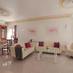 Villa Santo Estevao