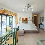 C03 - Avenue Backstreet Flat
