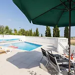 Coolhouses Algarve, Casa Redonda, V3 Lagos