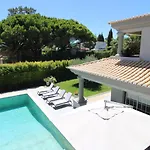 Charming Exceptional Golf Villa In Algarve