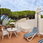 Villa Apple