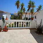 The Swallow\'S Rest Beach House - Meia Praia