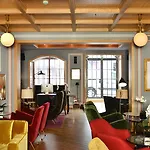 Browns Central Hotel