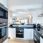 Coolhouses Algarve, Luz 2 Bed Elegant Flat, Private Pool & Garden, Spa Facilities, Mar Da Luz 19