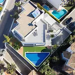 Villa Limoeiro - Beautiful New Home Nestled In The Heart Of Gale
