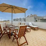 Tia Anica House I - Apartment With Terrace In Central Fuseta Beach Village