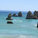 Olhando O Mar