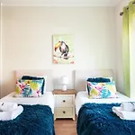 Privilege Apartment Ciboulette With Rooftop Pool, Village Marina - Olhao