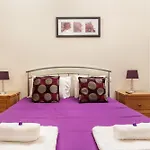 Privilege Apartment Ciboulette With Rooftop Pool, Village Marina - Olhao