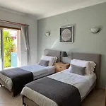 Luxury Apartment With Free Use Of Pool, Gym And Spa