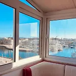 Lagos Apartment With Panoramic Yacht Marina Views
