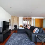 Whome Penthouse Luxe - Views, Terrace & Parking