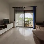 2A Palmeiras Com Piscina - Casas & Papeis