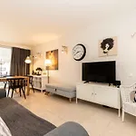 Cabanas Apartments Sea View