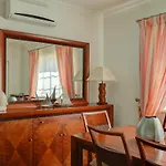 Altura Prime - 5 Suites, Private Pool And Parking, Walk To Beach