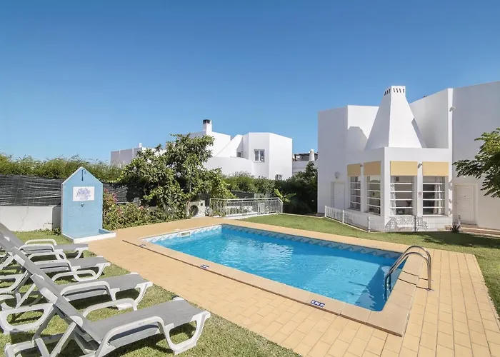 Villa Santo Estevao