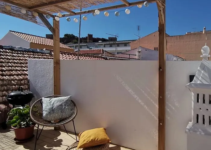 Algarve House, Sun, Terrace, Views And Barbecue