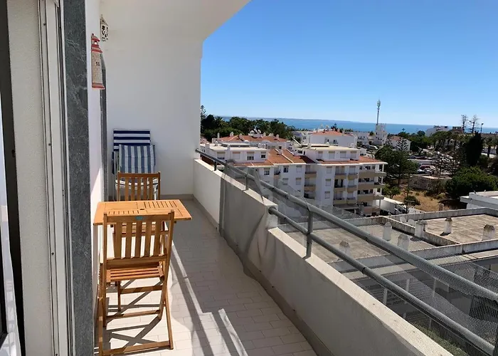 Casa Leo