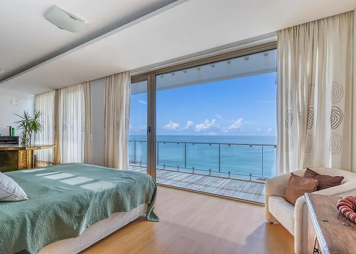 Luz Da Lua. Ocean Front Luxury. Private Pool.