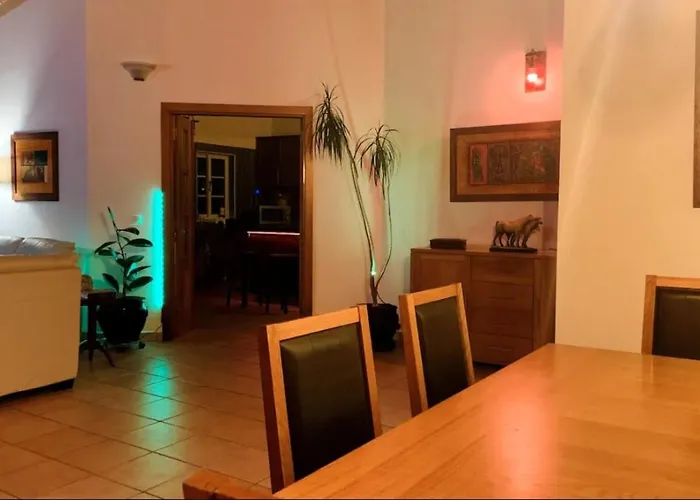Windy\'S Guest House