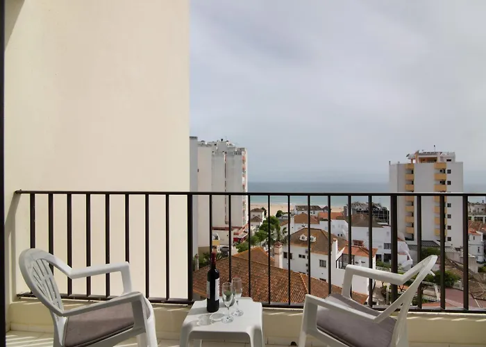 Quaint Beach View - Praia Da Rocha