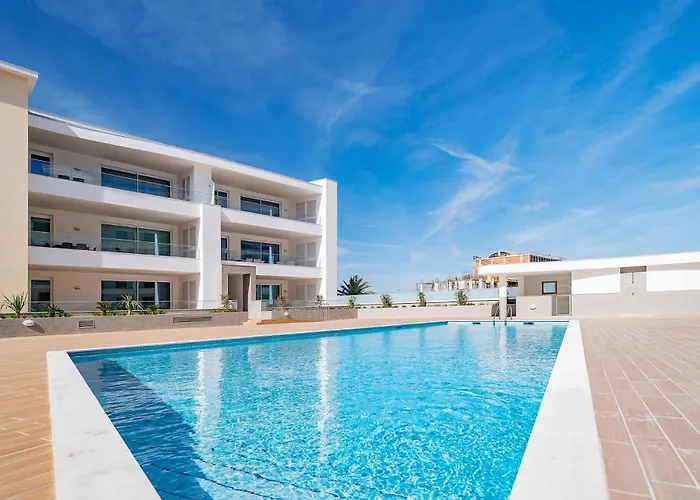 Lagos Marina View 3 With Pool By Homing
