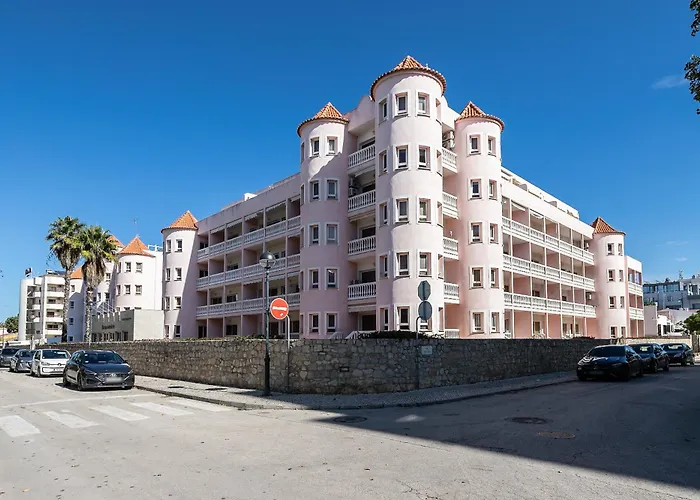 Parque Dos Reis Apartment