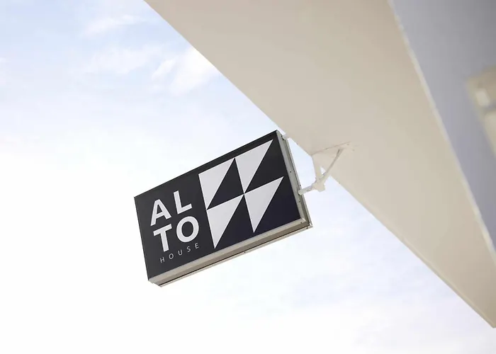 Alto House Faro Al De Assinatura Modernista