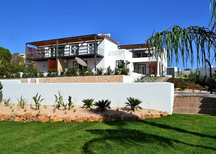 Vila Bella, Meia Praia, Lagos