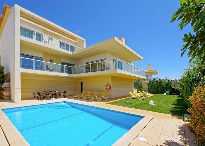 Villa Leonor