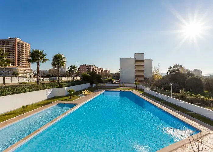 Edificio Rocha Vau Beach Apartment